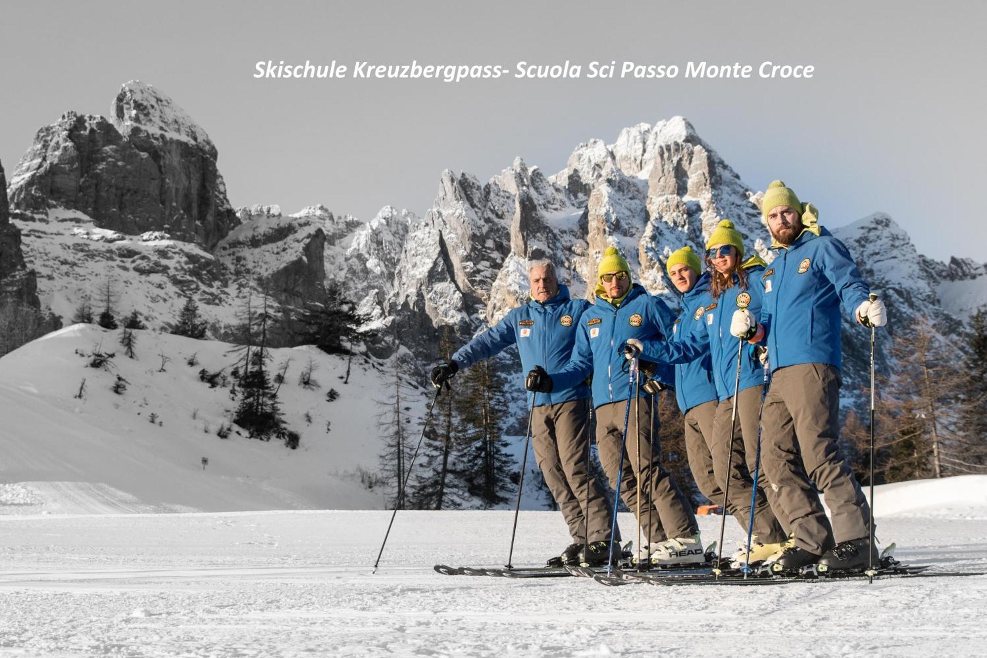 Hotel Kreuzberg Monte Croce Sexten Esterno foto